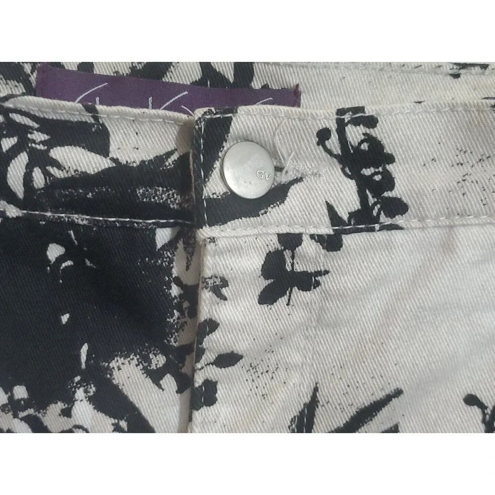 Gloria Vanderbilt Amamda Size 18 Cotton Blend Stretch Foliage Print Capri Pants - Picture 3 of 12